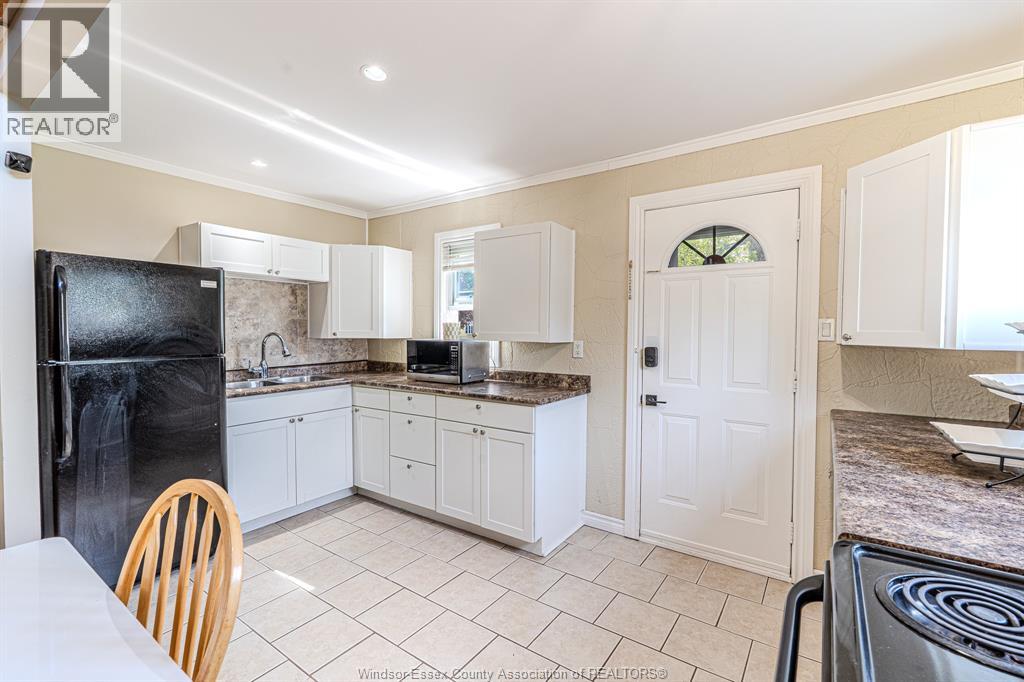 Photo 12 of 2297 Parent, Windsor ON