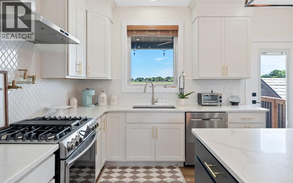 Photo 5 of 105 Conservation Boulevard, Kingsville ON