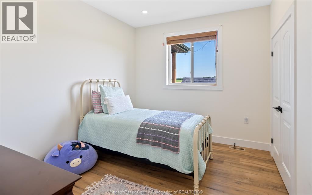 Photo 34 of 105 Conservation Boulevard, Kingsville ON