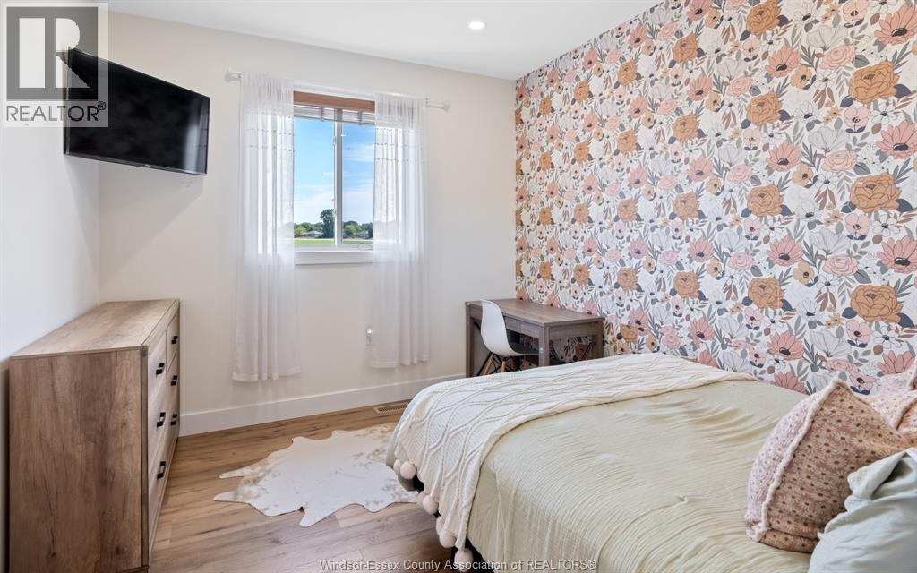 Photo 42 of 105 Conservation Boulevard, Kingsville ON