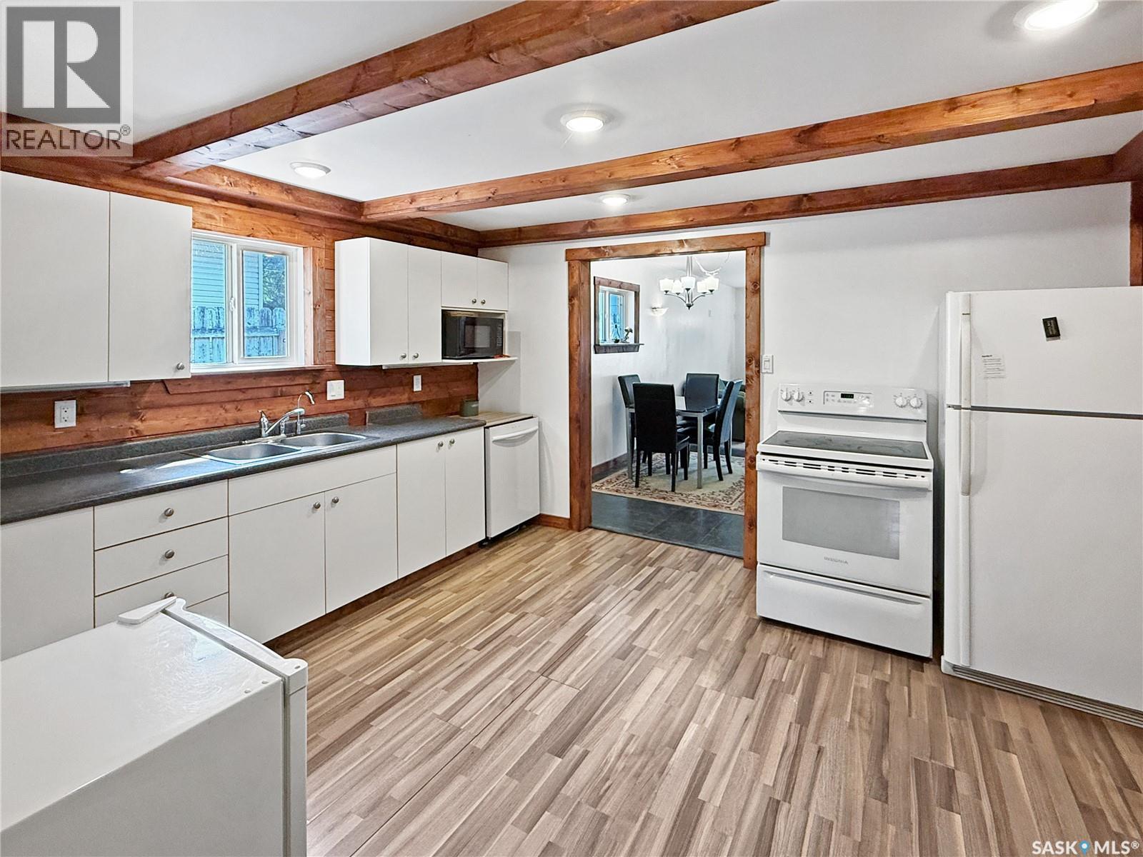 Photo 3 of 213 5th Avenue W, Shellbrook SK