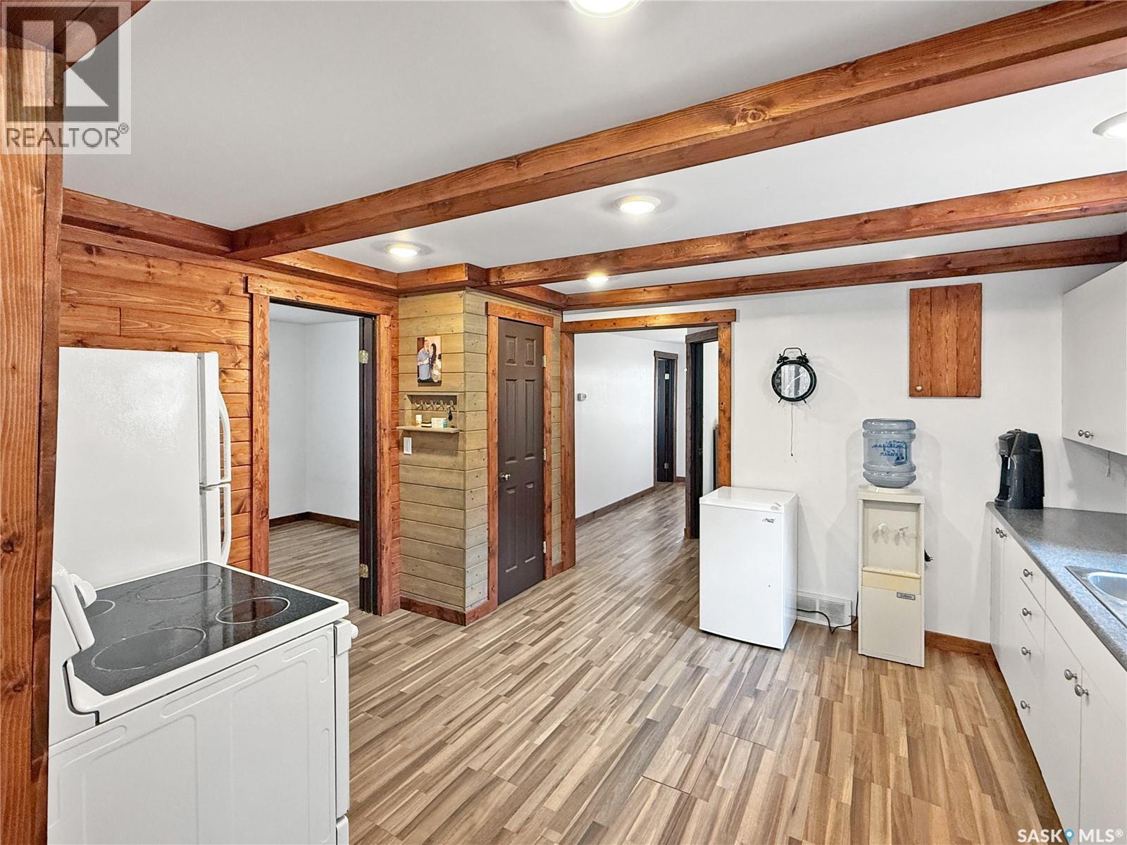 Photo 4 of 213 5th Avenue W, Shellbrook SK