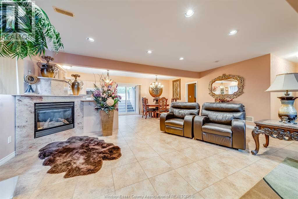 Photo 14 of 762 Newport Crescent, Windsor ON