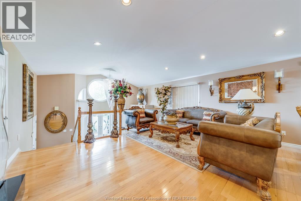 Photo 25 of 762 Newport Crescent, Windsor ON