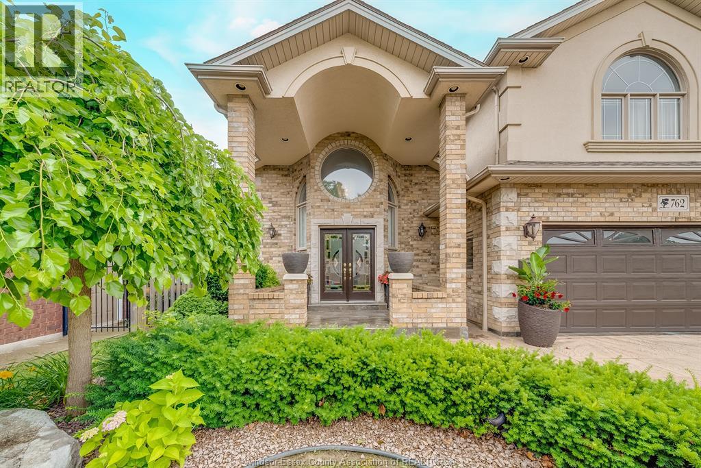 Photo 24 of 762 Newport Crescent, Windsor ON