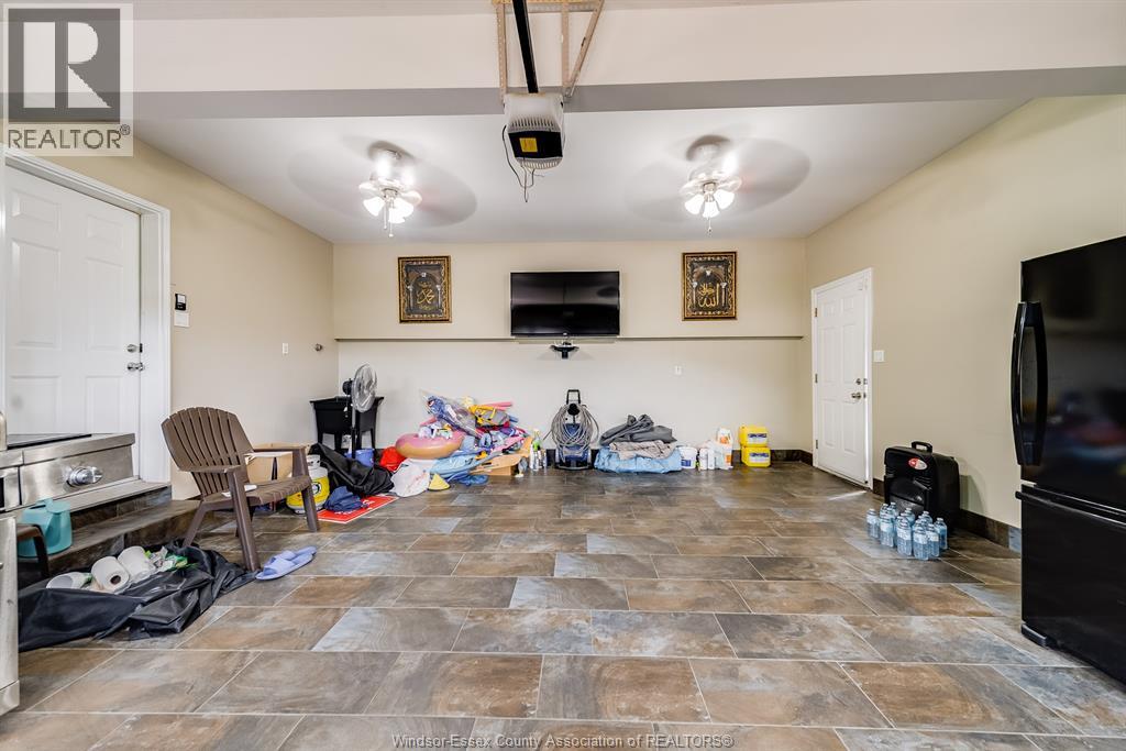 Photo 43 of 762 Newport Crescent, Windsor ON