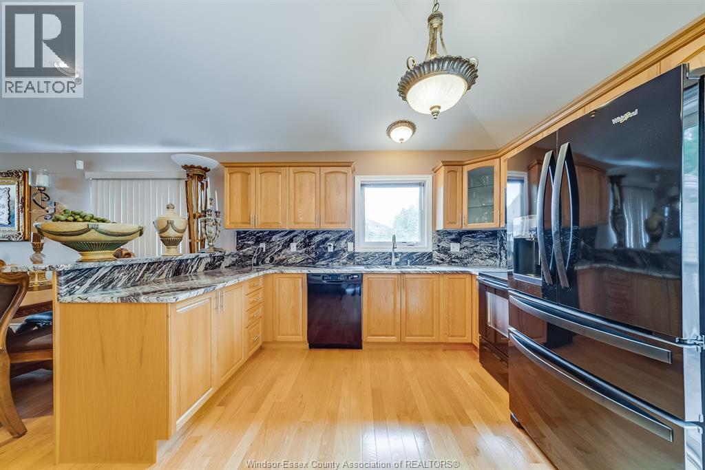 Photo 16 of 762 Newport Crescent, Windsor ON