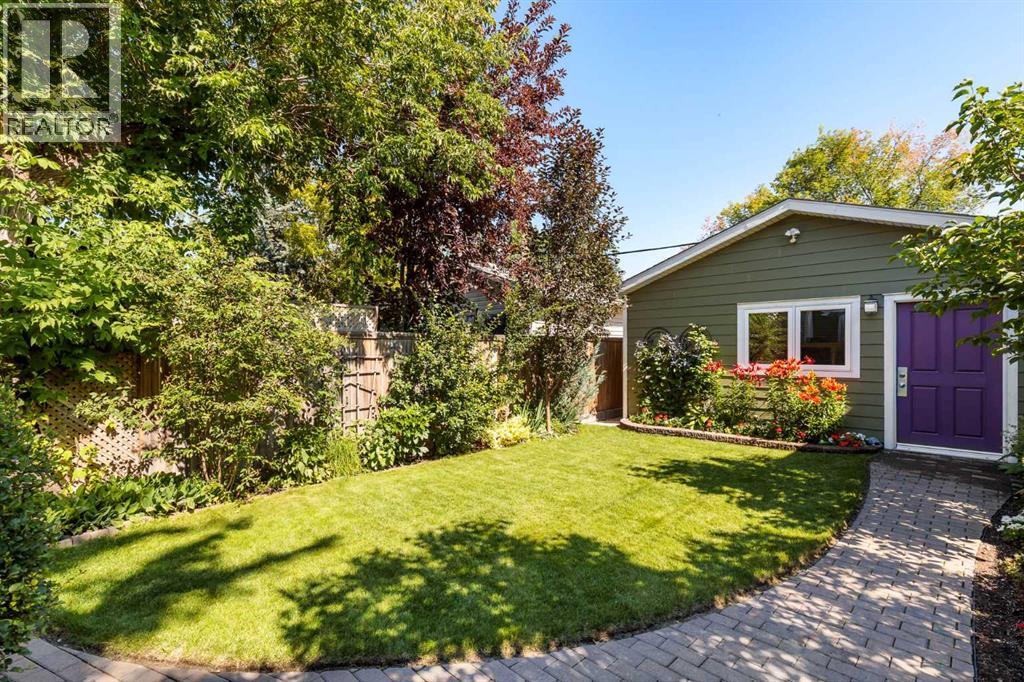 Single Family House for Sale in   Avenue NW Sunnyside Calgary 
