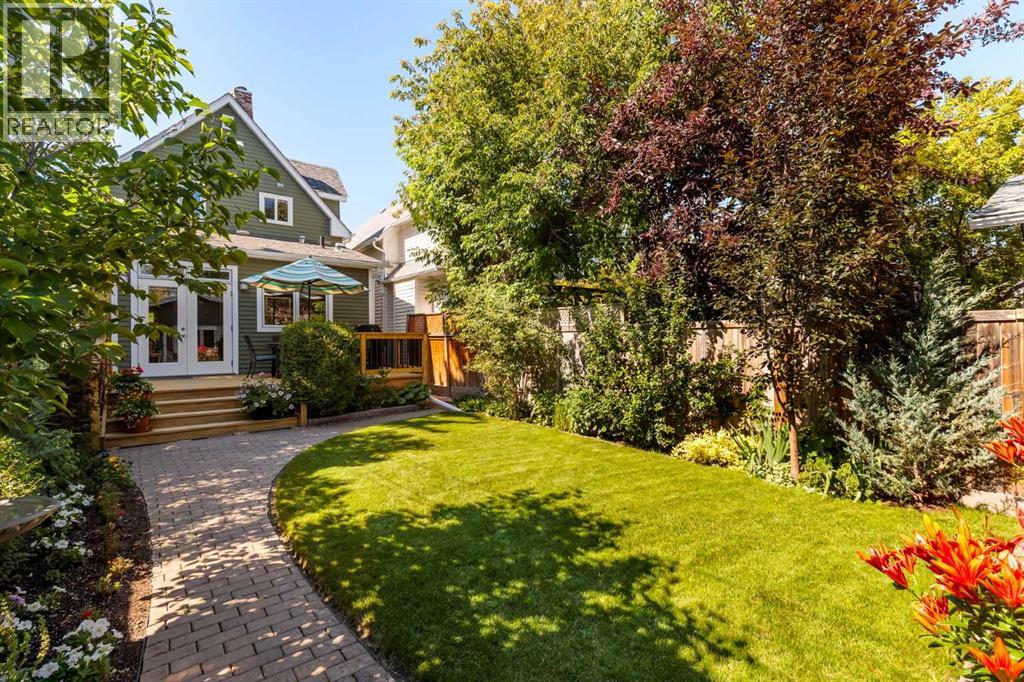 Single Family House for Sale in   Avenue NW Sunnyside Calgary 