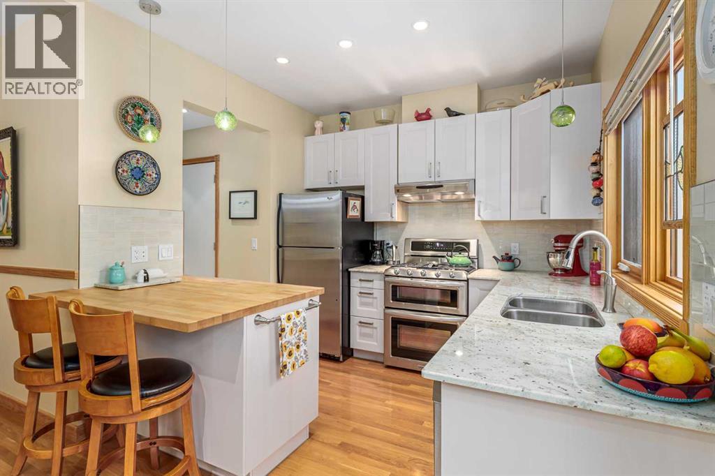 Single Family House for Sale in   Avenue NW Sunnyside Calgary 
