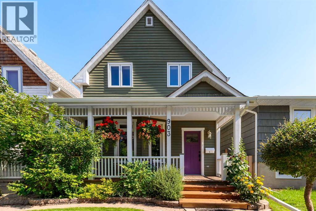 Single Family House for Sale in   Avenue NW Sunnyside Calgary 