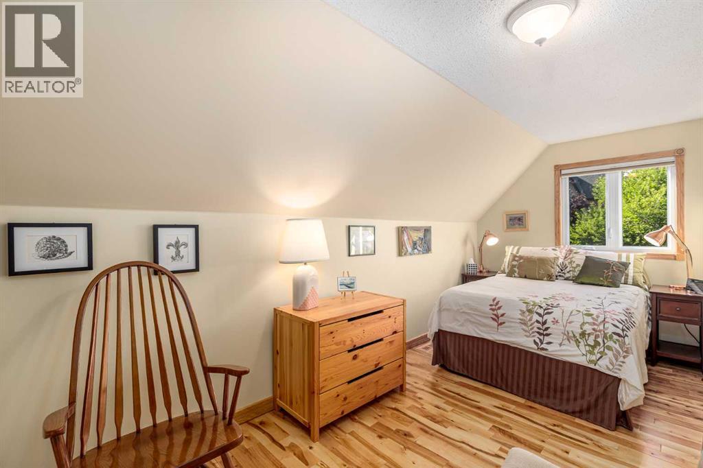 903 3 Avenue NW, Calgary, Alberta