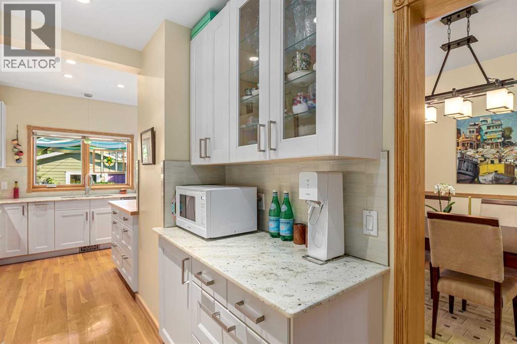 Single Family House for Sale in   Avenue NW Sunnyside Calgary 
