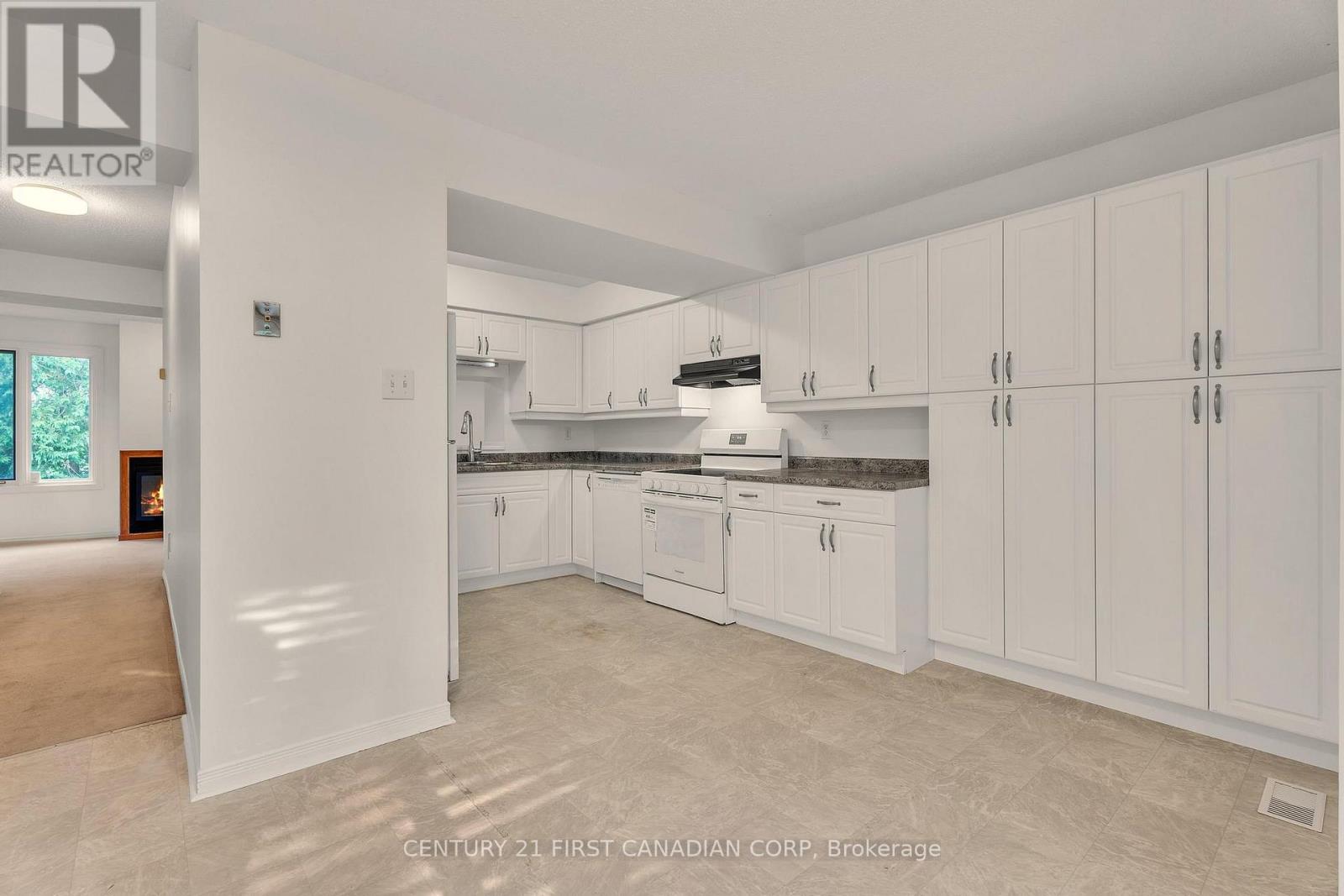 Photo 6 of 89 9 Ailsa Place, London South ON