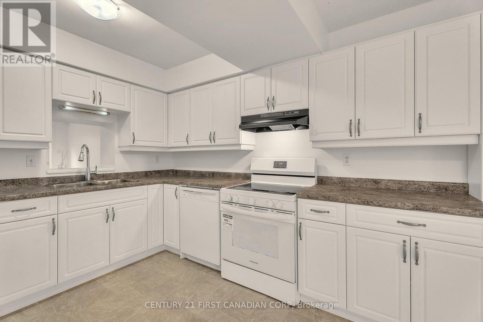 Photo 8 of 89 9 Ailsa Place, London South ON