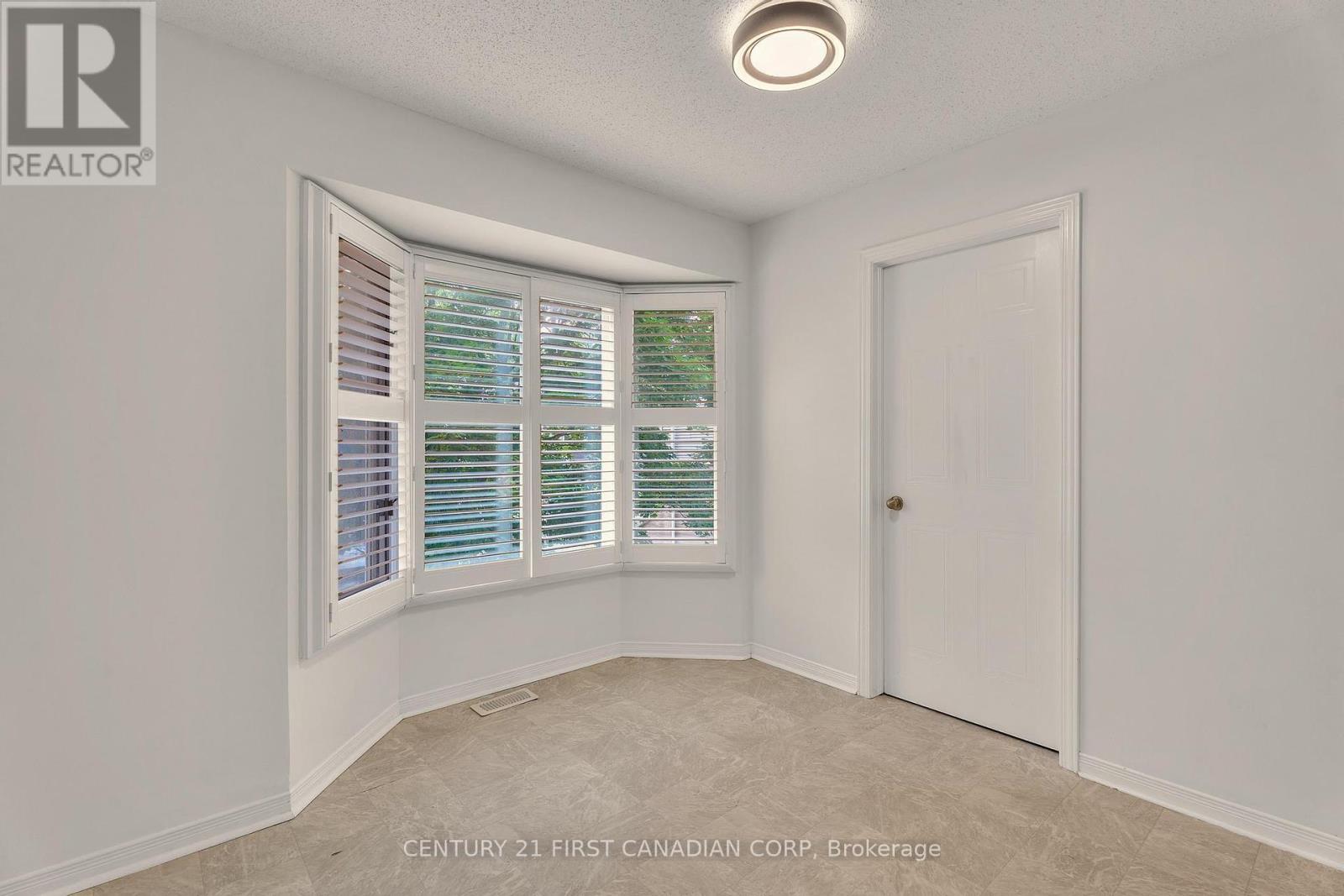 Photo 16 of 89 9 Ailsa Place, London South ON