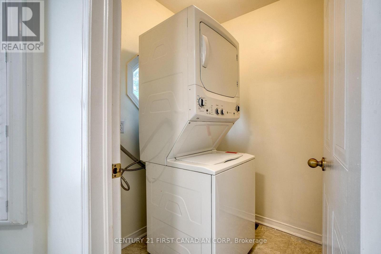 Photo 12 of 89 9 Ailsa Place, London South ON
