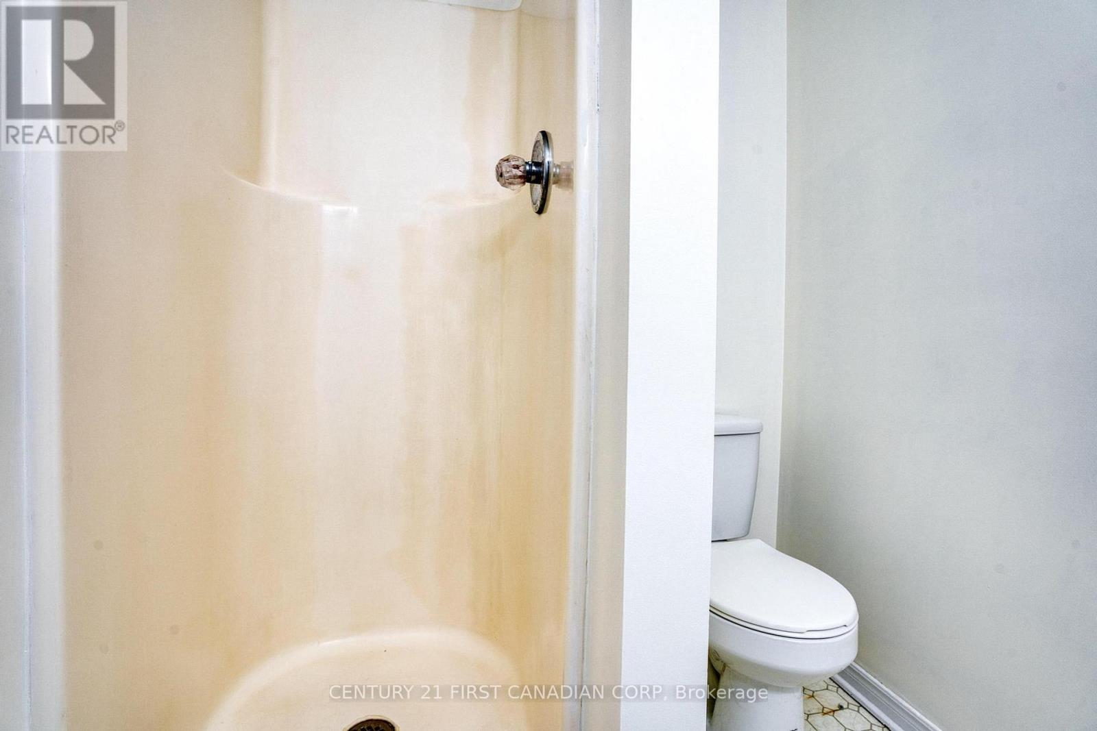 Photo 14 of 89 9 Ailsa Place, London South ON