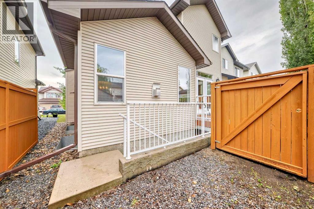 Single Family House for Sale in  New Brighton Manor SE New Brighton Calgary 