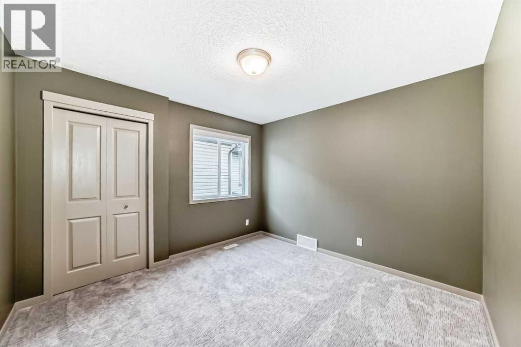Single Family House for Sale in  New Brighton Manor SE New Brighton Calgary 