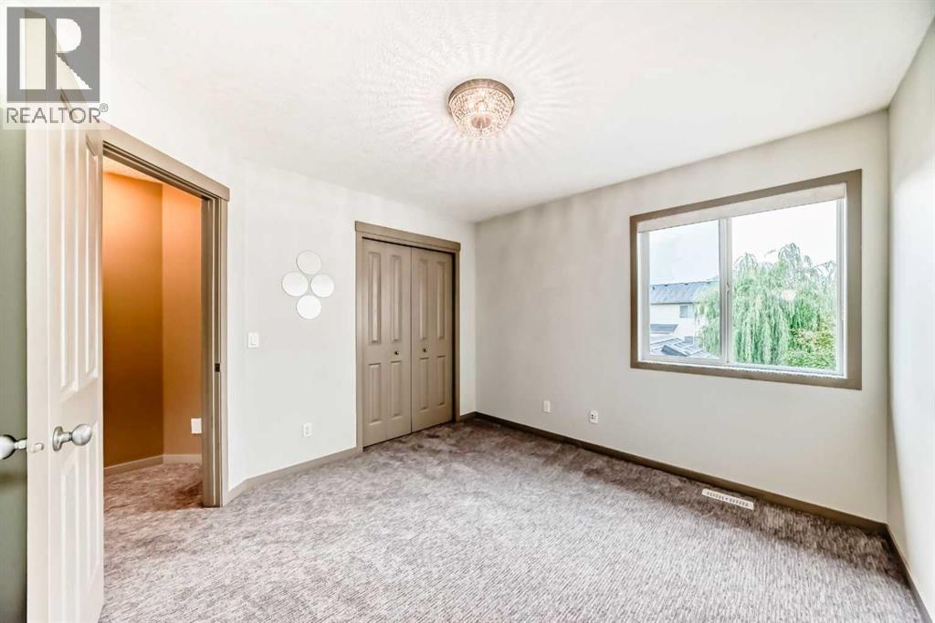 Single Family House for Sale in  New Brighton Manor SE New Brighton Calgary 