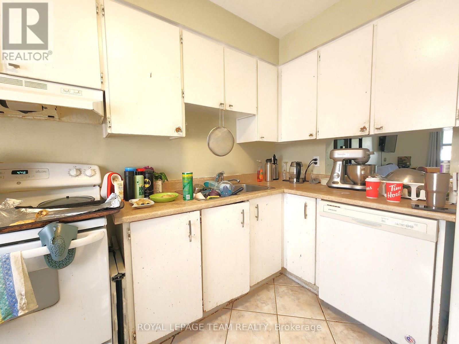 Photo 12 of B 25 Bertona Street, Ottawa ON