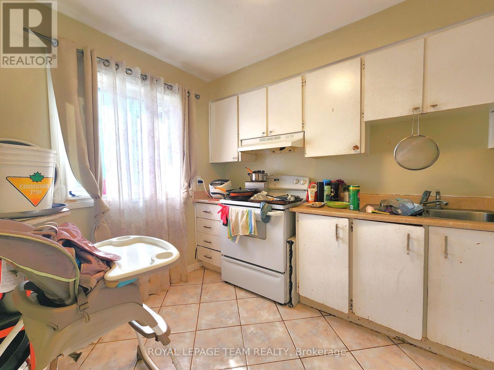 Photo 7 of B 25 Bertona Street, Ottawa ON