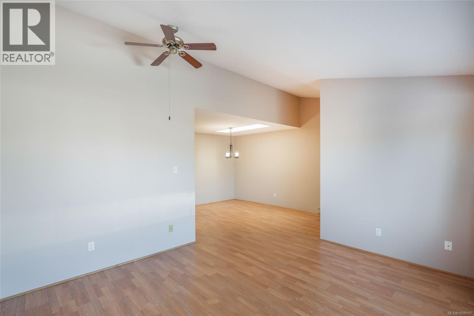 Photo 14 of 42 120 Finholm St N, Parksville BC