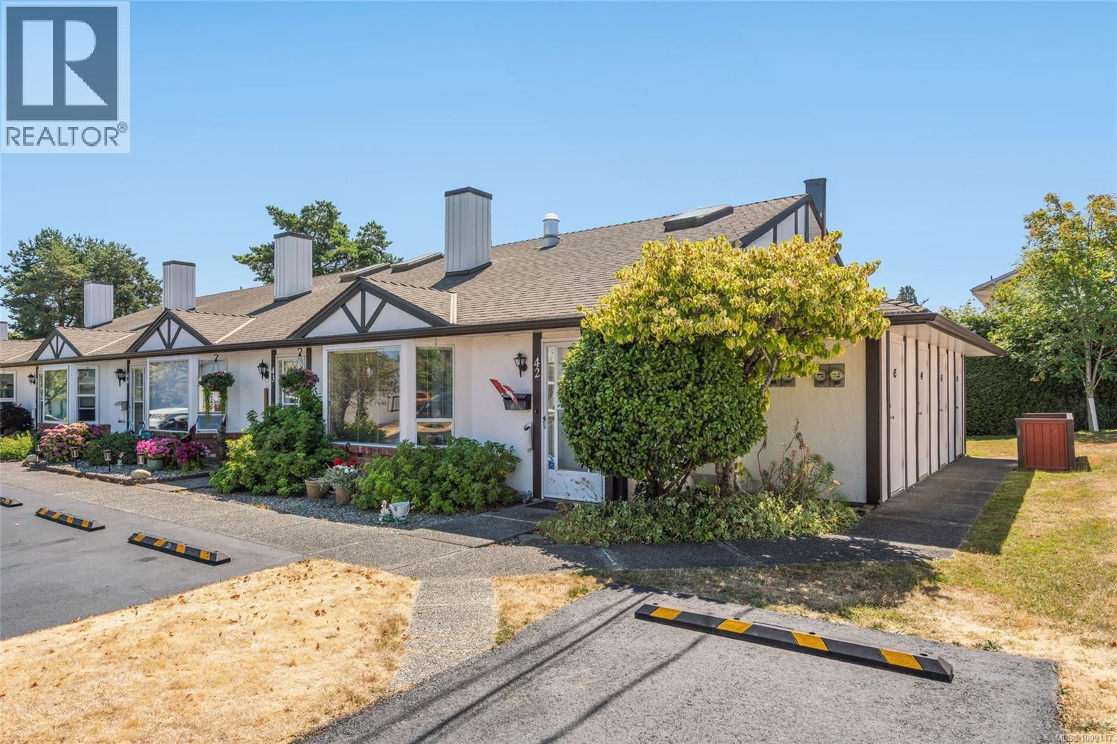 Photo 25 of 42 120 Finholm St N, Parksville BC