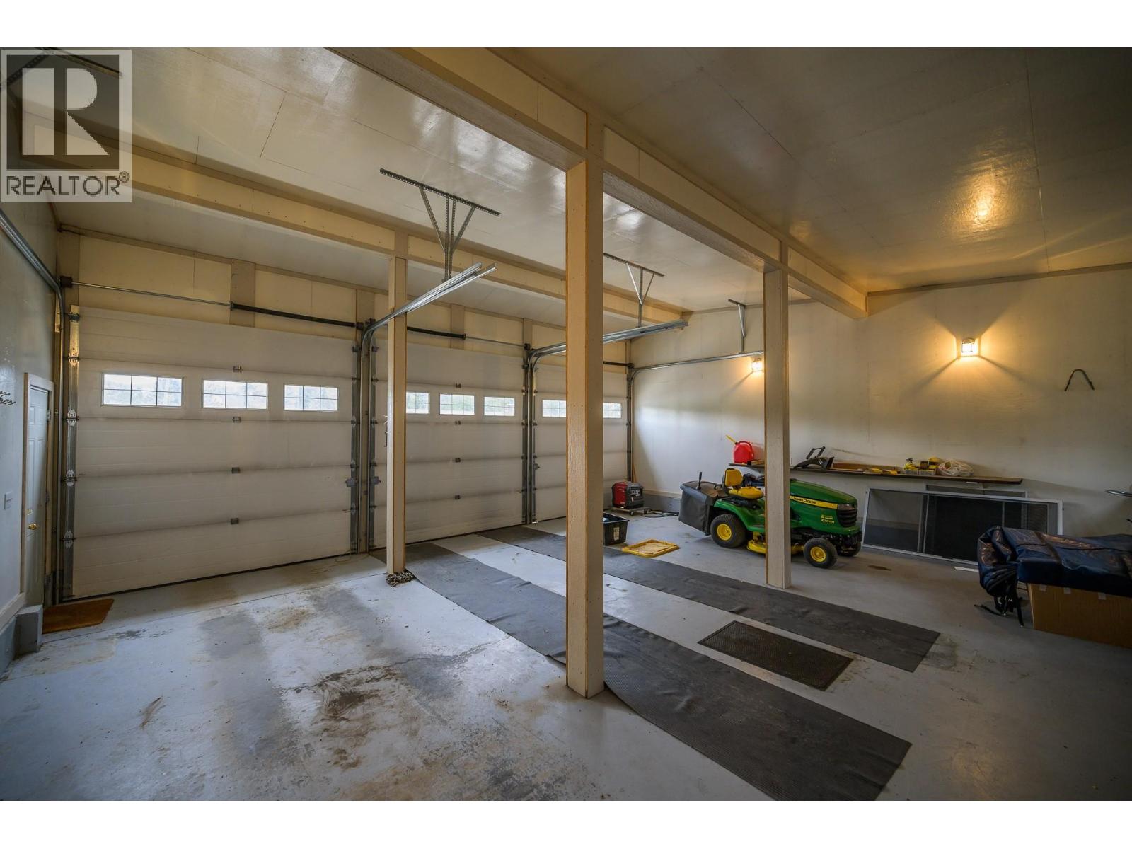 Photo 3 of 9180 Barnhartvale Road, Kamloops BC