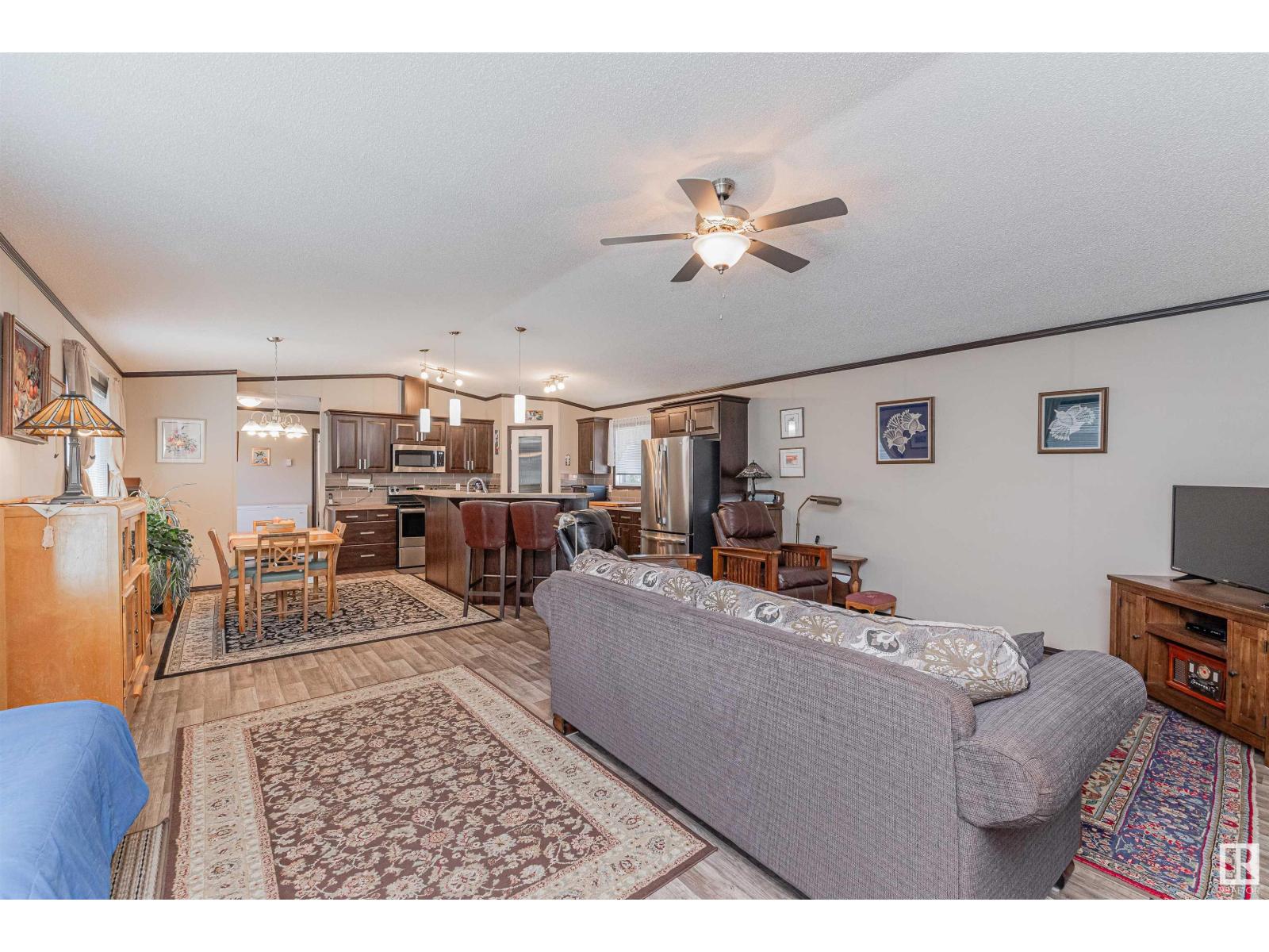 Photo 16 of 13 Laurel Dr, Morinville AB