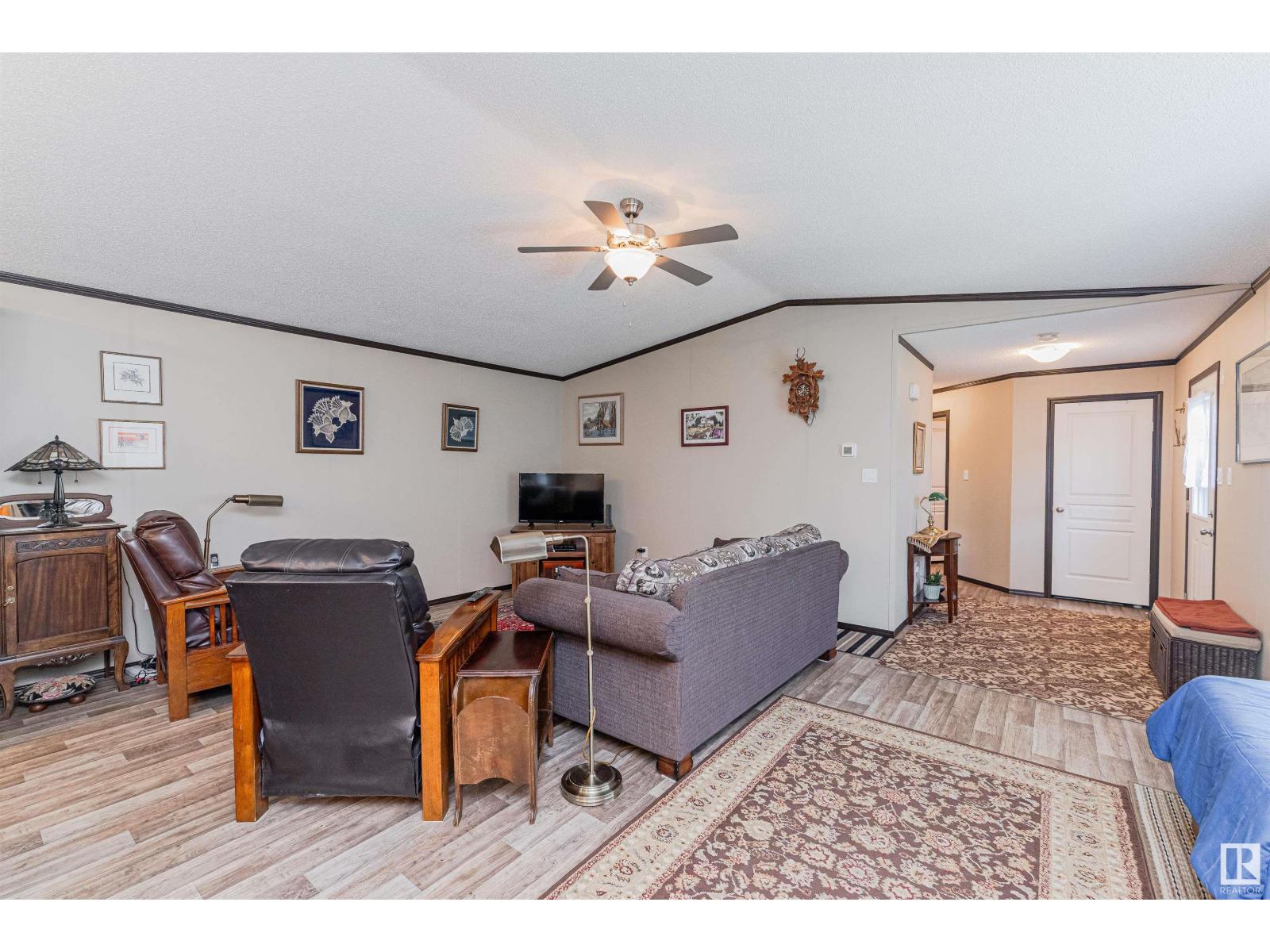 Photo 27 of 13 Laurel Dr, Morinville AB