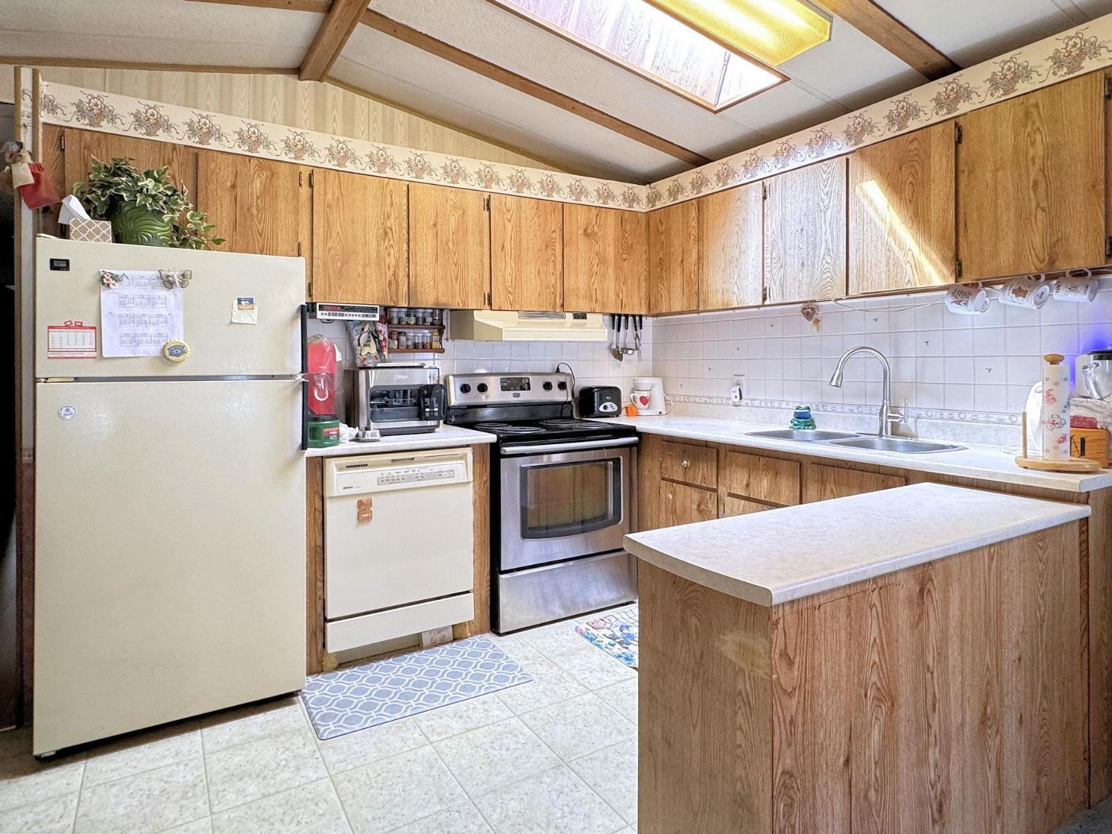 Photo 4 of 48 13507 81 Avenue, Surrey BC