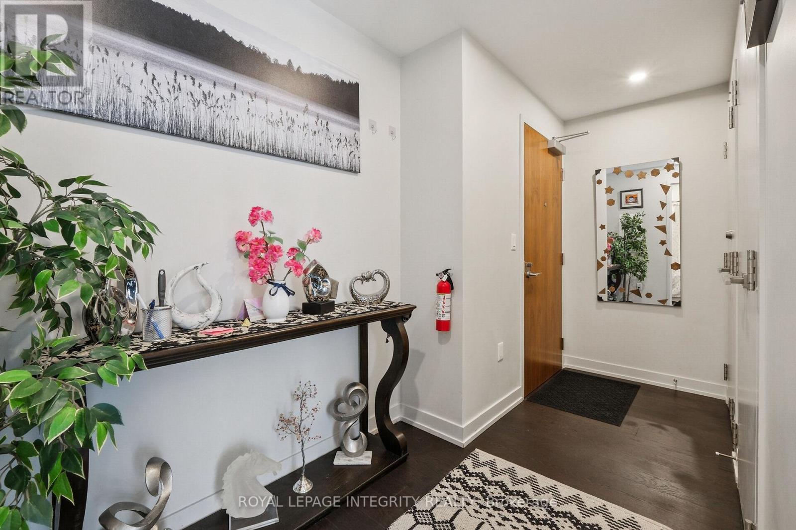 Photo 10 of 1409 101 Queen Street, Ottawa ON