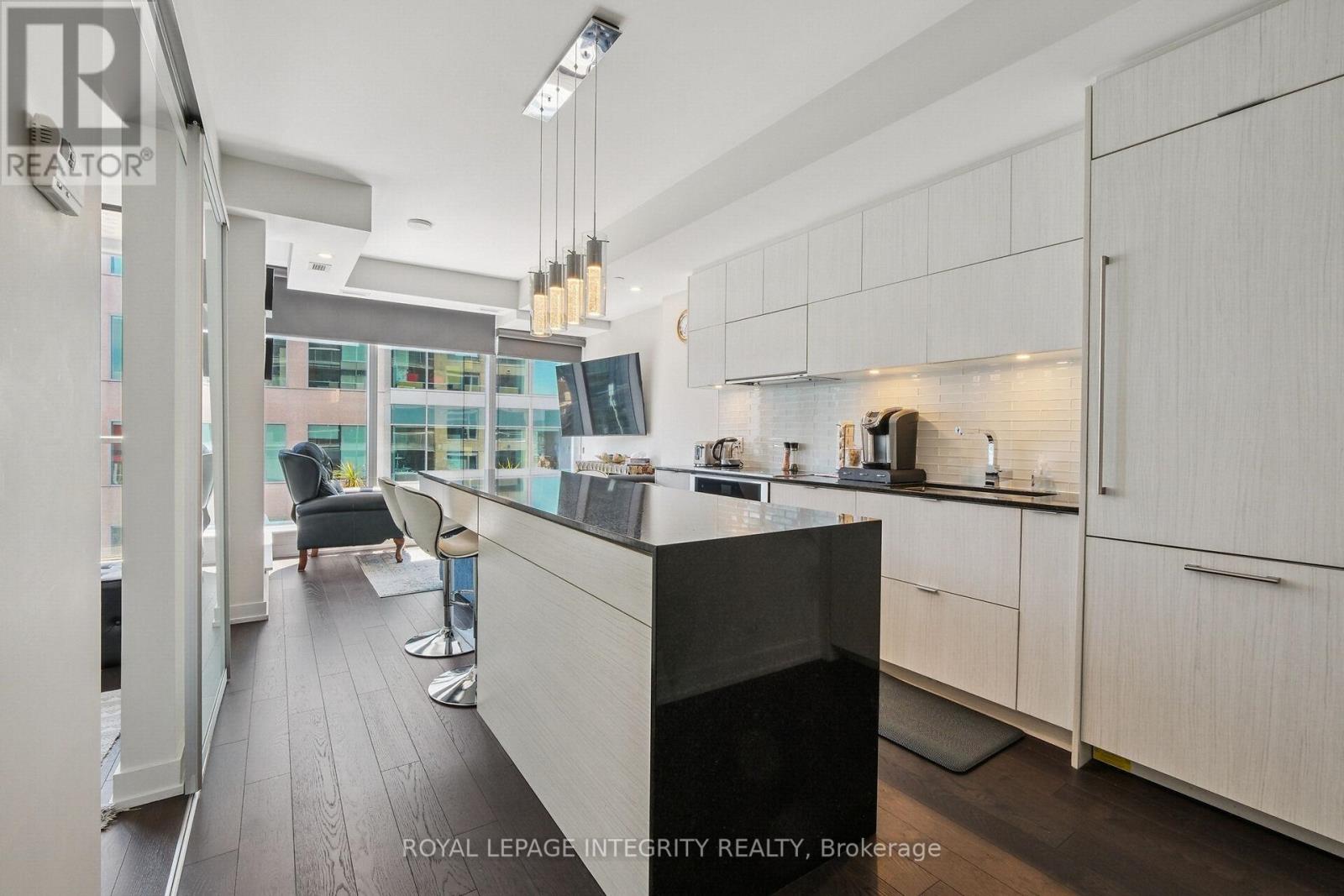 Photo 13 of 1409 101 Queen Street, Ottawa ON