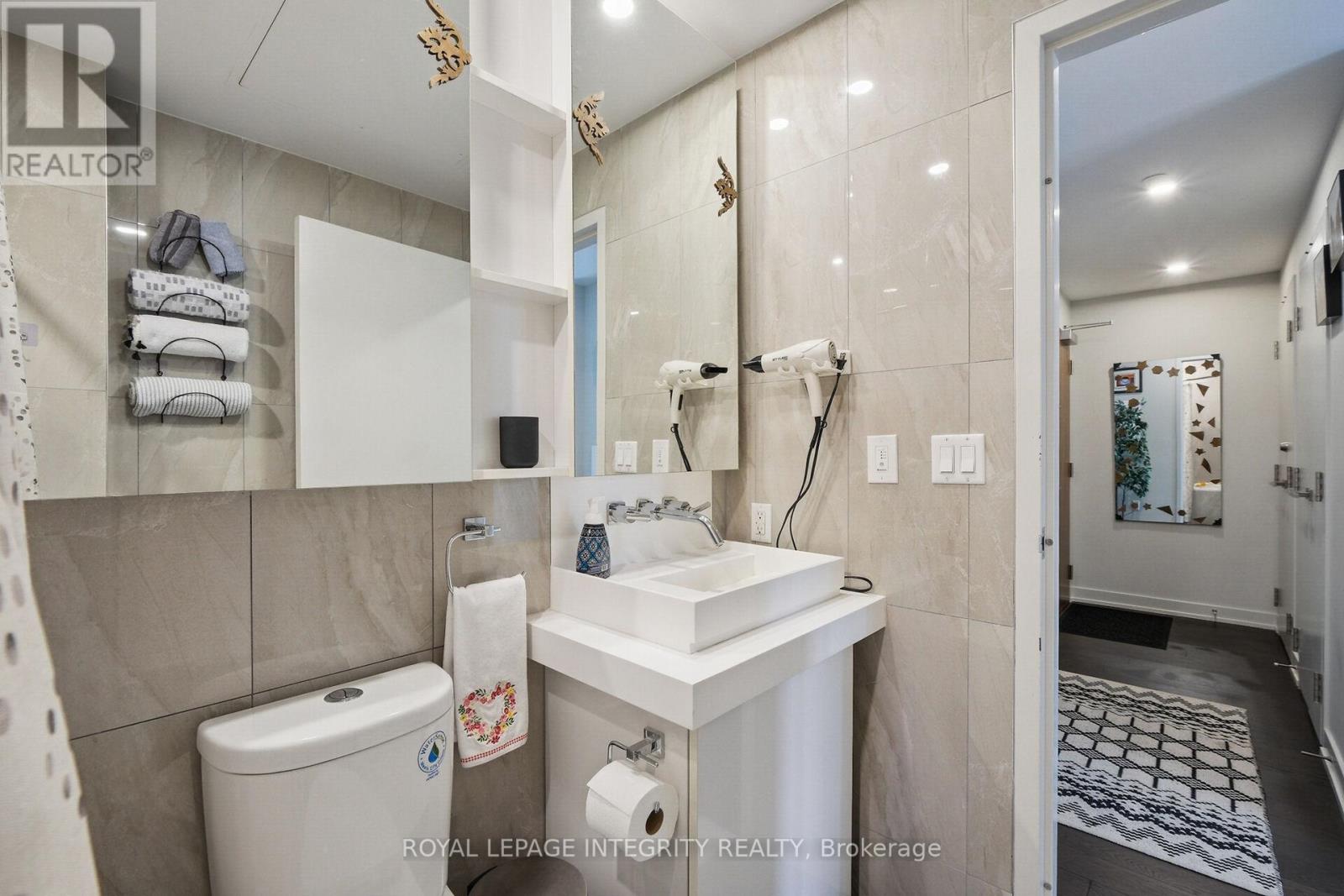 Photo 32 of 1409 101 Queen Street, Ottawa ON