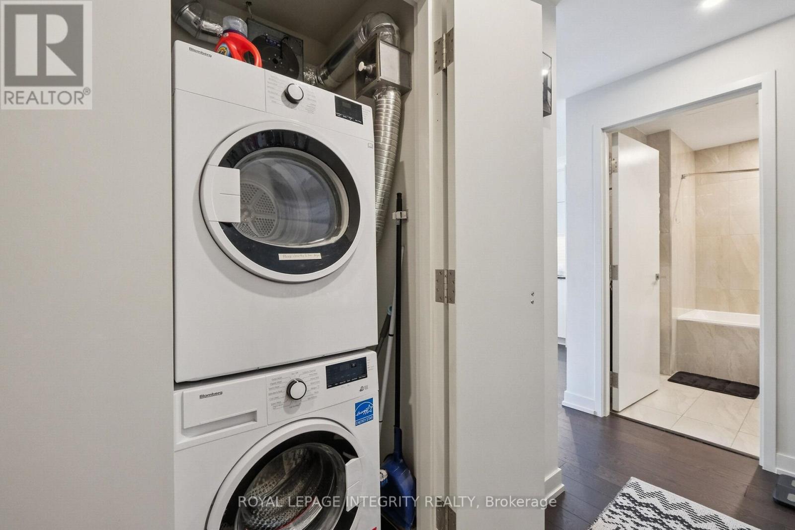 Photo 33 of 1409 101 Queen Street, Ottawa ON