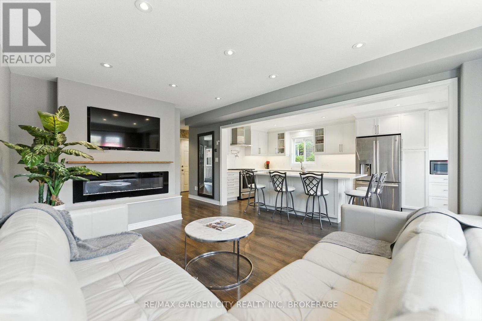 Photo 30 of 6456 Armelina Crescent, Niagara Falls ON