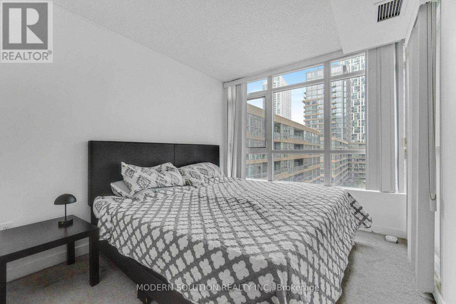 Photo 12 of 925 10 Capreol Court, Toronto ON