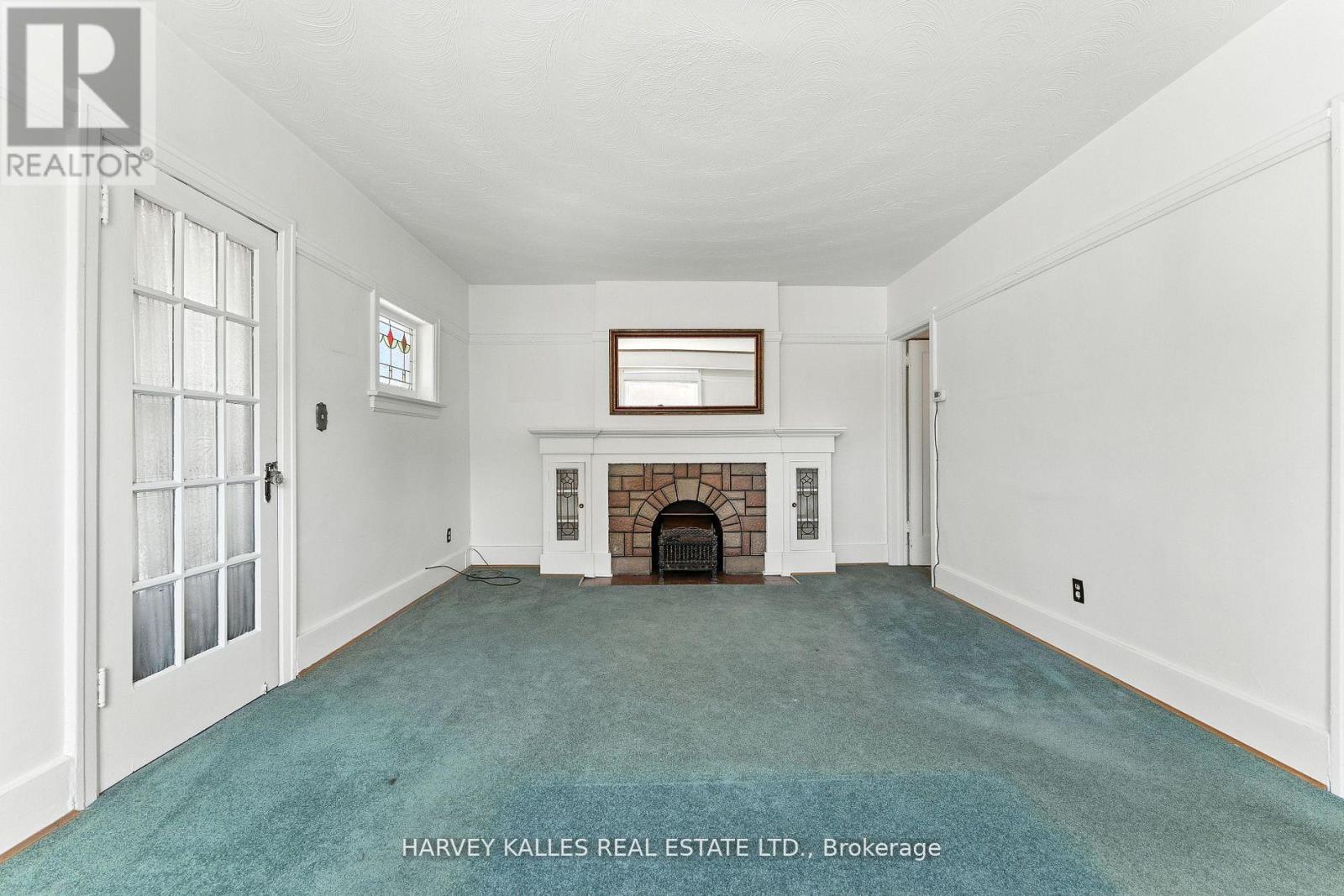 Photo 36 of 547 Ossington Avenue, Toronto ON
