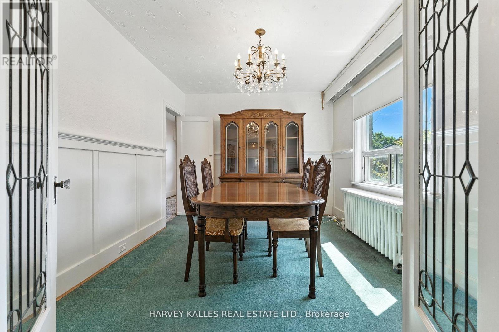Photo 37 of 547 Ossington Avenue, Toronto ON