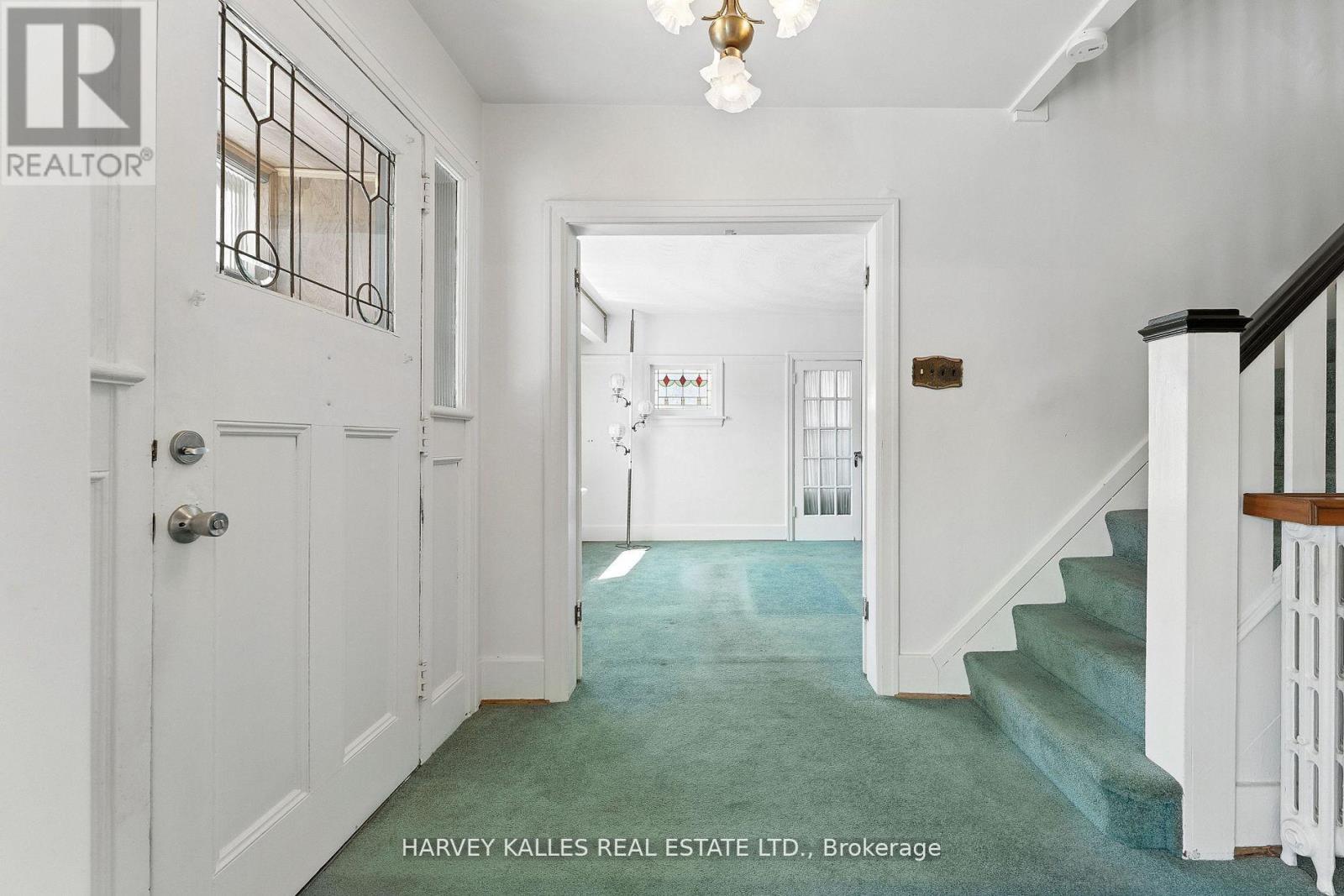 Photo 20 of 547 Ossington Avenue, Toronto ON