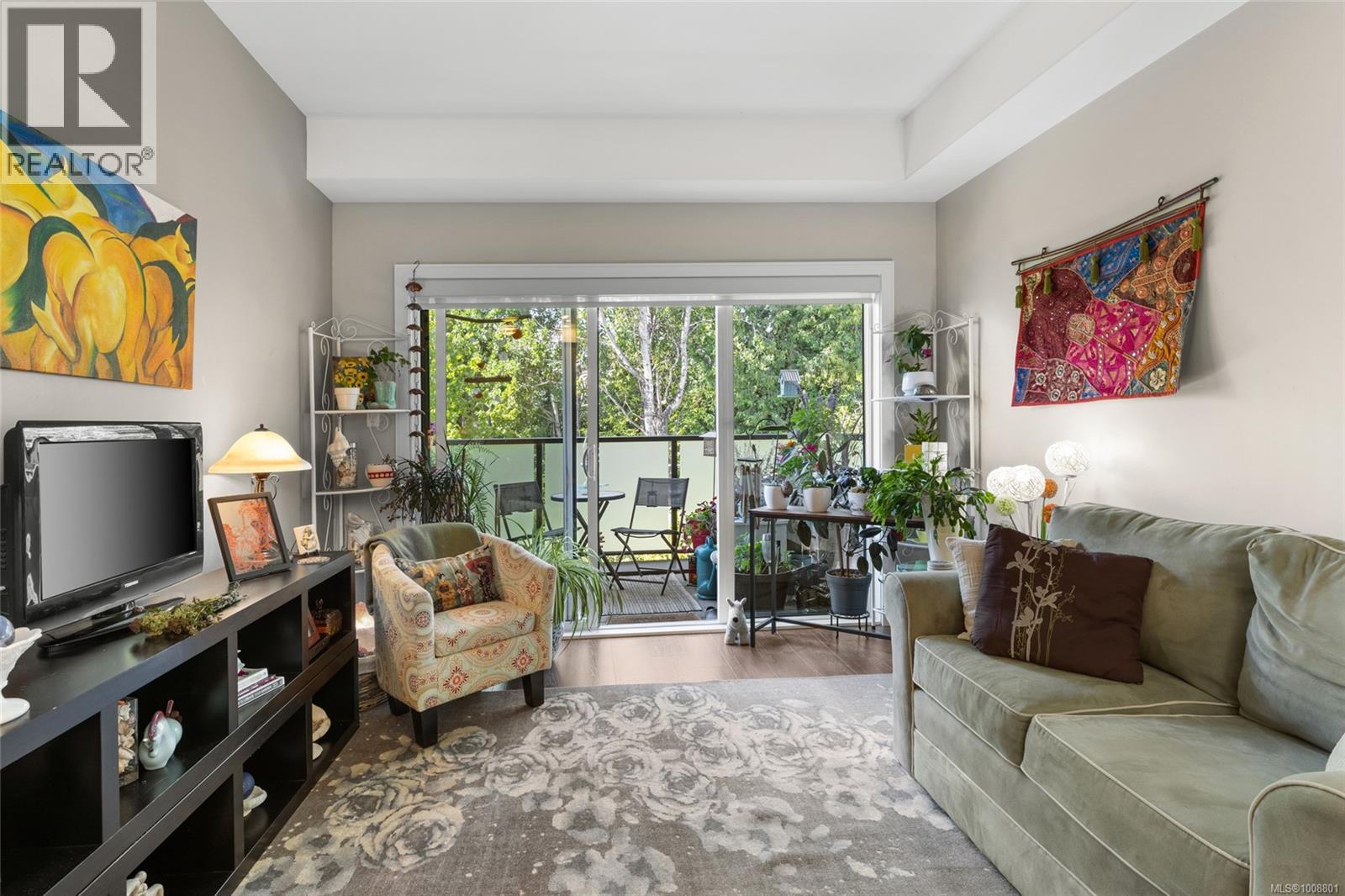 203 7111 West Saanich Rd, Central Saanich