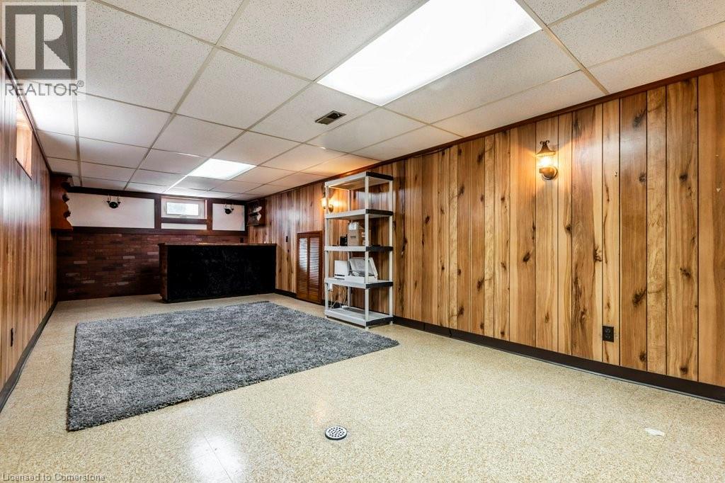 Photo 22 of 111 Castlefield Drive, Hamilton ON