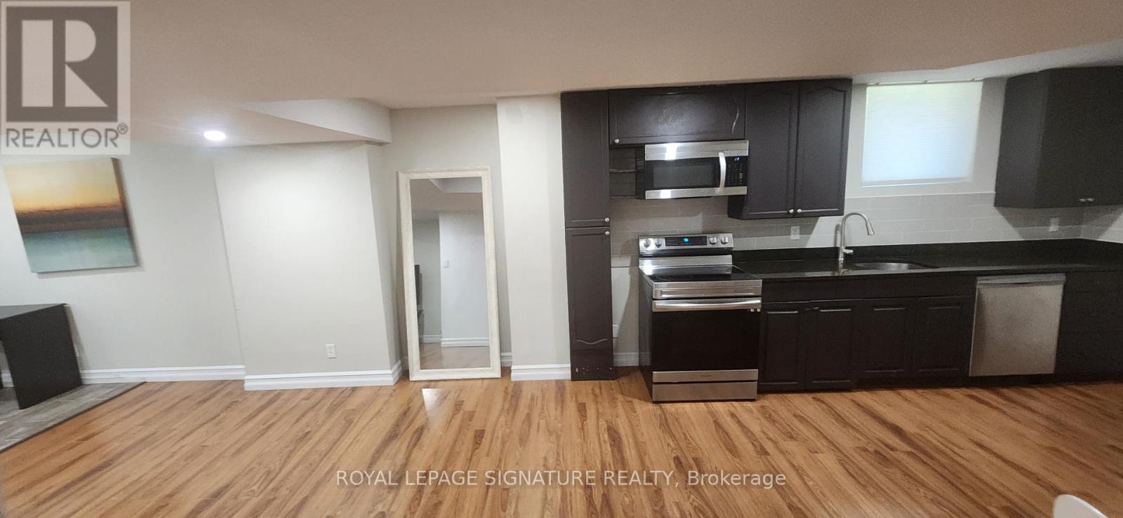 Photo 9 of Lower 83 Sleepy Hollow Place, Whitby ON