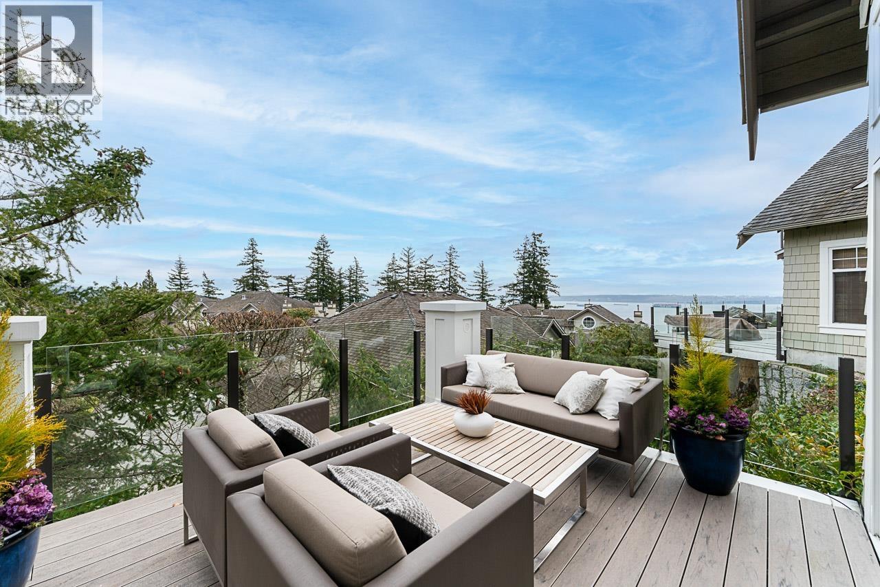 10 5130 ASHFEILD ROAD, West Vancouver