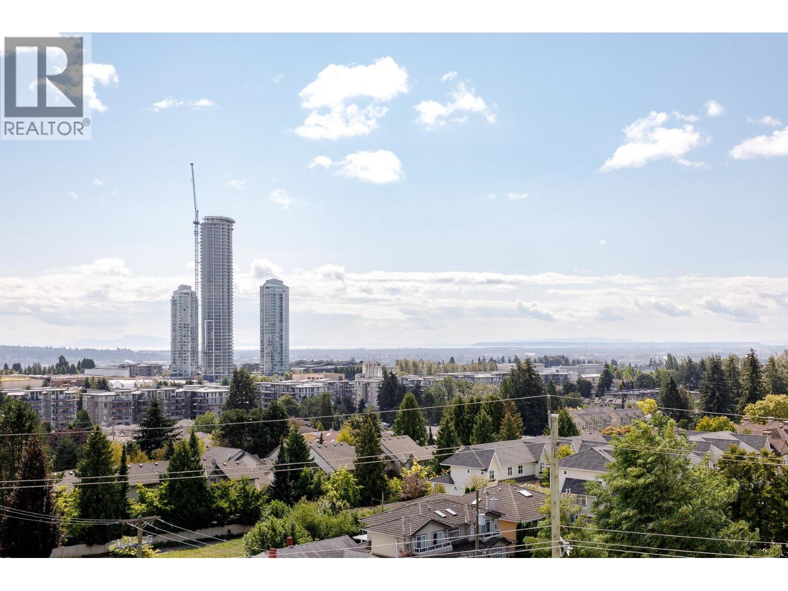 609 7388 KINGSWAY STREET, Burnaby