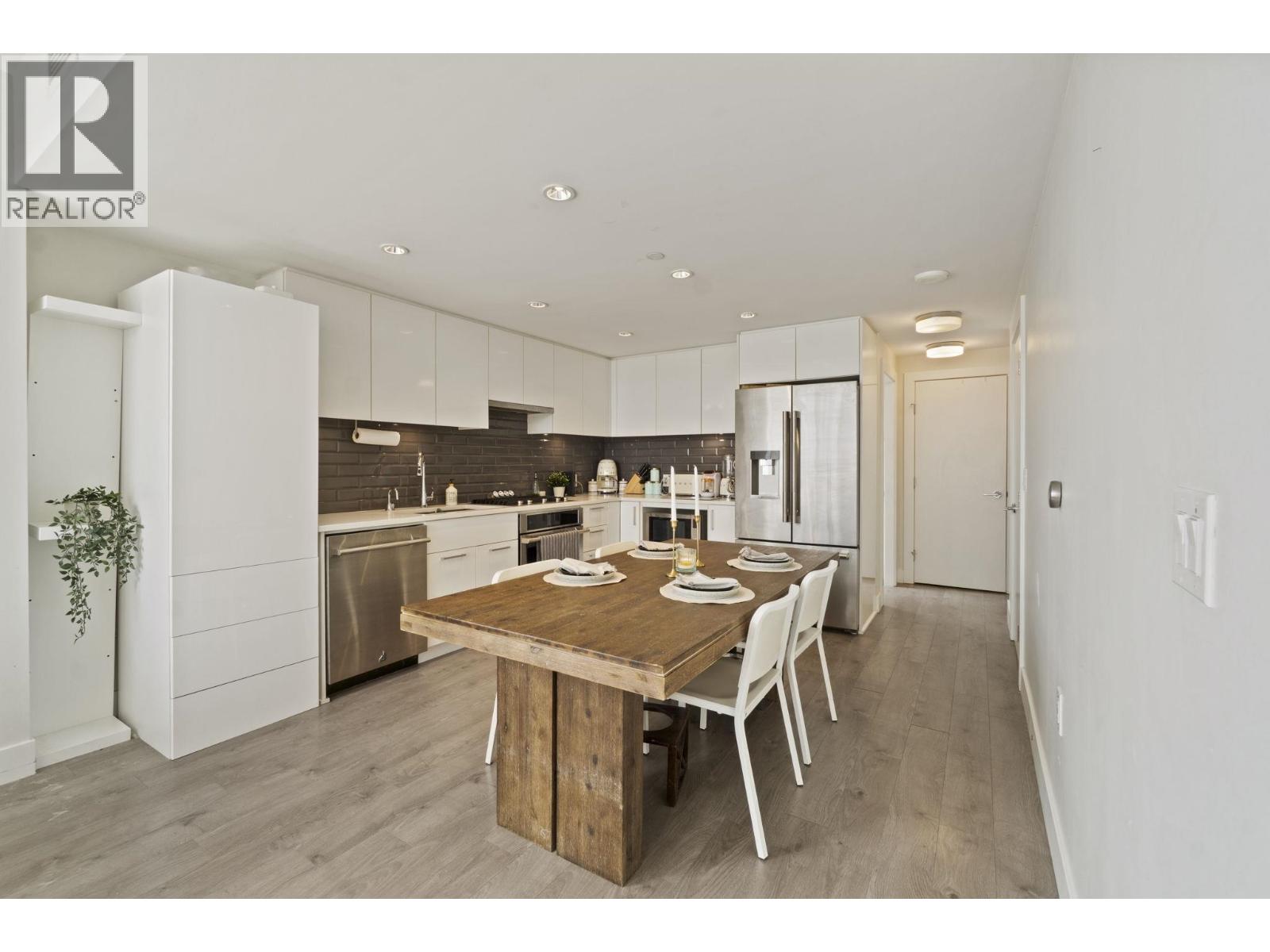 Photo 5 of 506 3451 Sawmill Crescent, Vancouver BC