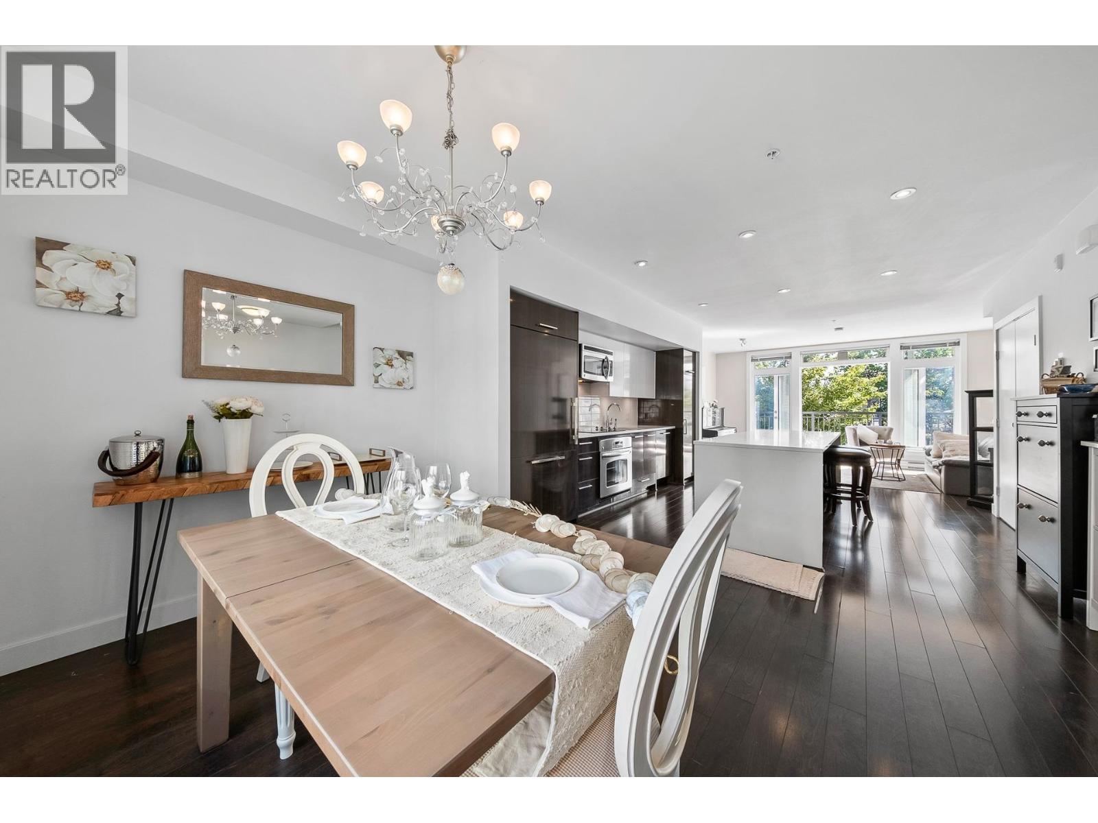 Photo 7 of 15 5655 Chaffey Avenue, Burnaby BC
