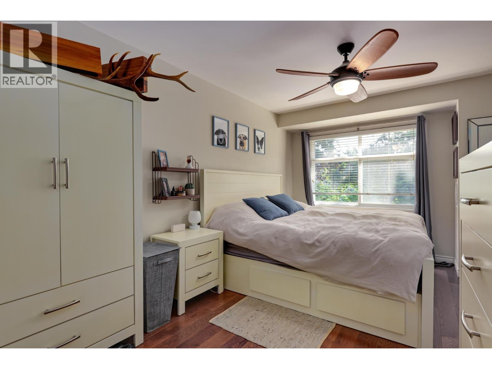 Photo 13 of 3 900 W 17th Street, North Vancouver BC